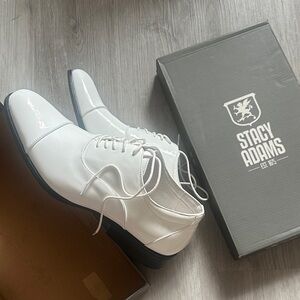 Stacy Adams Men's Classic White Oxfords